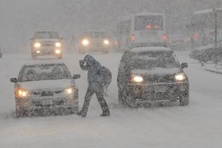 Blizzard: fuerte ventisca/tempestad de nieve adversa