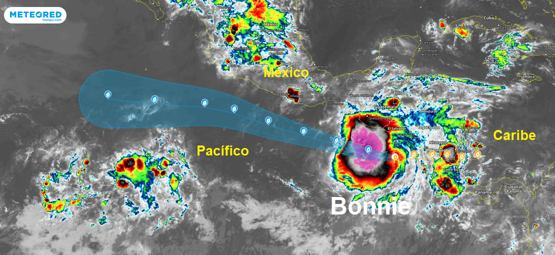 Bonnie podría convertirse en huracán en el Océano Pacífico