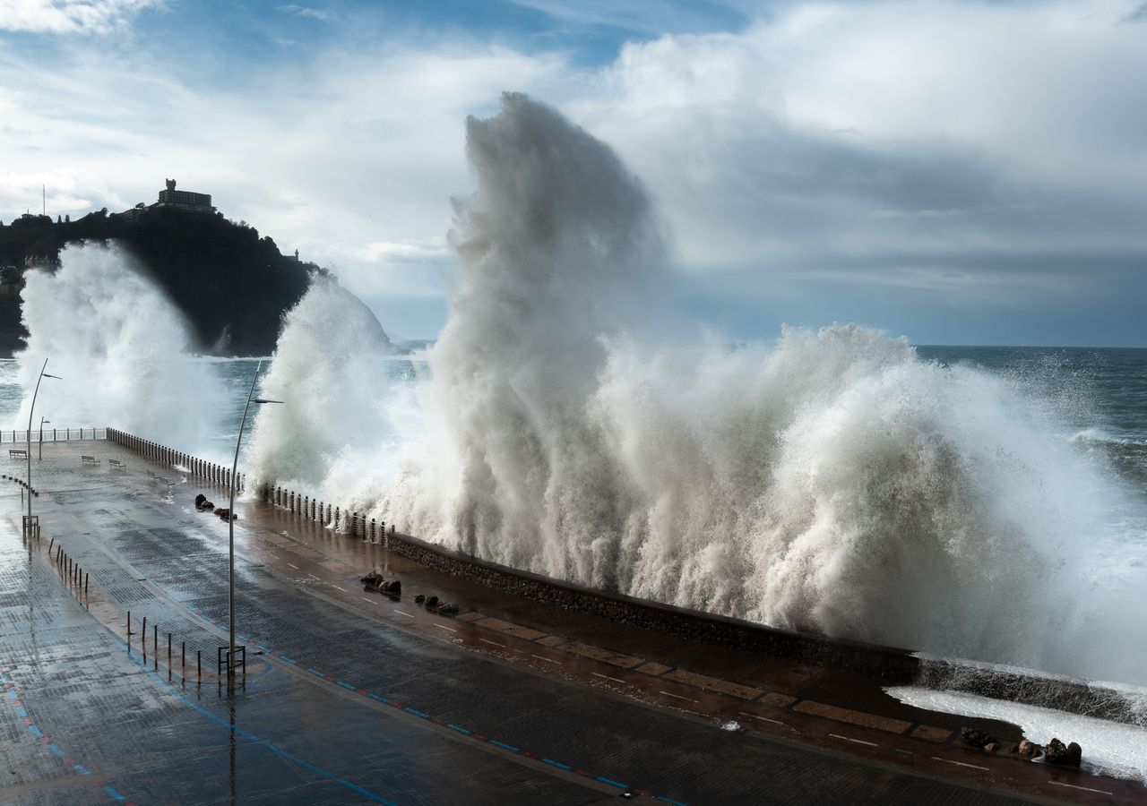 La profundización súbita de Benjamín provocará un temporal marítimo muy duro en la costa cantábrica.