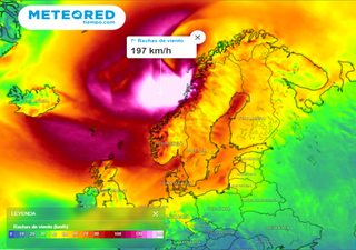 La borrasca Ingunn en ciclogénesis explosiva afectará al norte de Europa equivalente a un huracán de categoría 2-3 