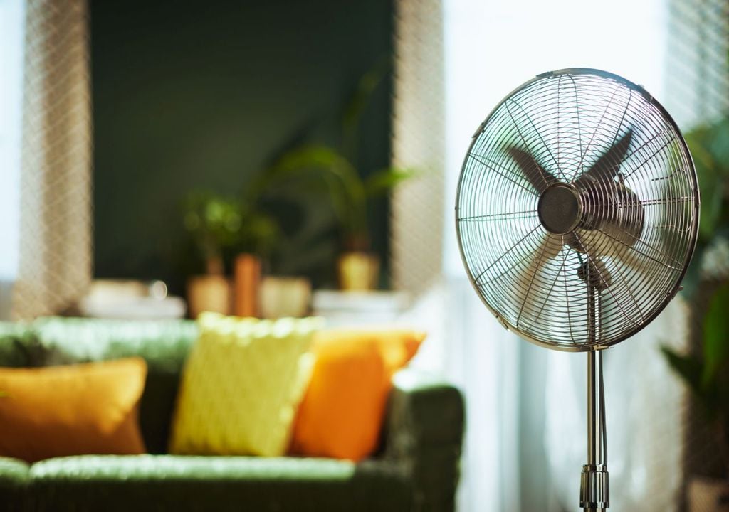 hitzewelle, heiß, wetter Eine massive Hitzewelle ist im Anmarsch - ein Ventilator kann für Abkühlung sorgen!