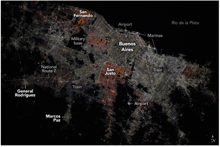 La ciudad de Buenos Aires, Argentina, en la noche