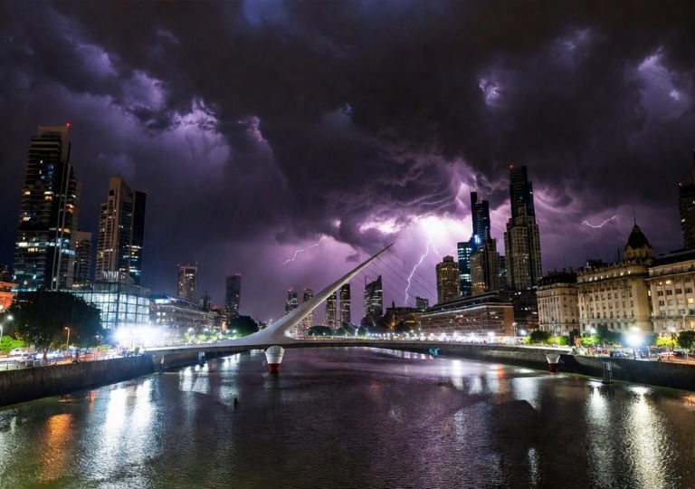 Buenos Aires se prepara para un fin de semana largo con 3 de 4 d&iacute;as con mal tiempo y lluvias, seg&uacute;n Meteored Argentina