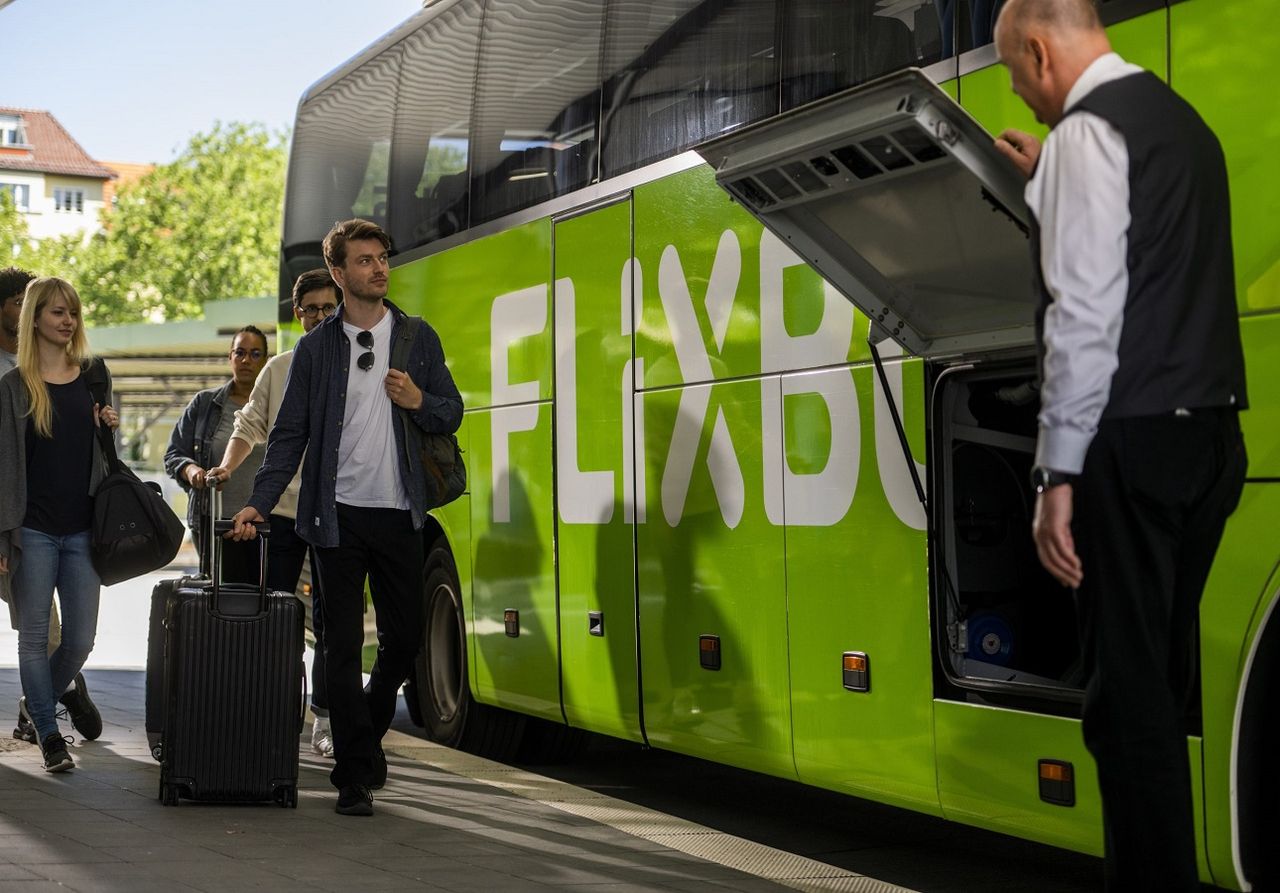 Unterwegs mit dem FlixBus: Immer mehr junge Menschen setzen bei Reisen auf umweltbewusste Fortbewegungsmittel