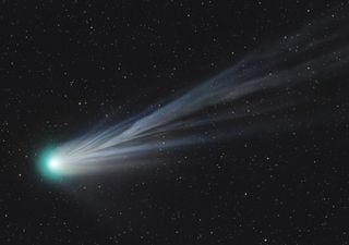 Calendario astronómico de abril 2024 para Argentina: fases lunares, lluvia de meteoros e inclusive un cometa