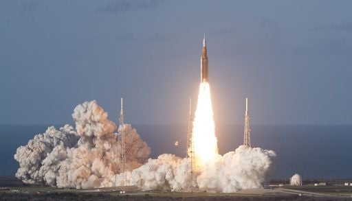 Calendario astron&oacute;mico de abril: fases lunares, conjunciones planetarias, galaxias y el esperado regreso a la Luna