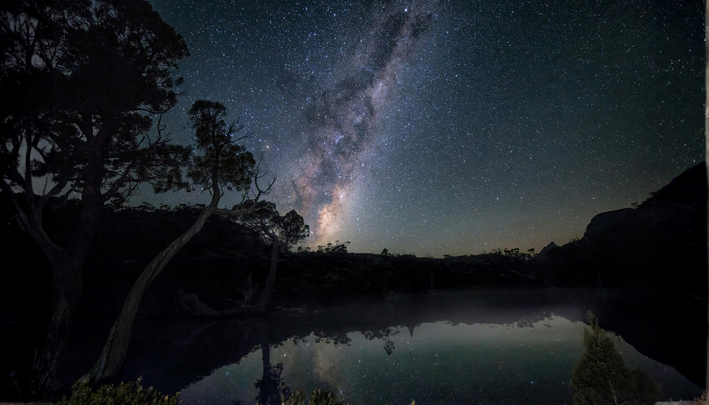 Vía Láctea. Entre el 12 y el 20 de agosto, la Luna nueva favorecerá cielos más oscuros, ideales para observar la Vía Láctea desde gran parte de Chile.