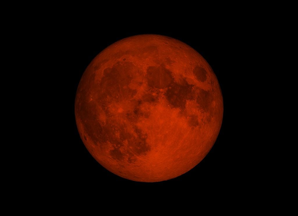El 3 de marzo la luna se teñirá de rojo cuando ocurra el primer eclipse lunar total del año.