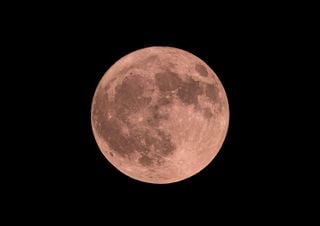 Eventos astronómicos de junio de 2025: solsticio de verano, Luna de Fresa, lluvias de estrellas y estos otros fenómenos
