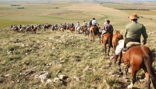 Calendario de escapadas cerca de CABA: 6 destinos y festejos bonaerenses para el fin de semana largo del 1&deg; de mayo