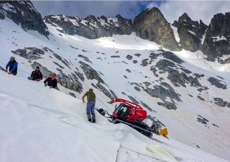 Glaciar Presena Italia lona Cambio climático Hielo Glaciar Presena Italia lona Cambio climático Hielo
