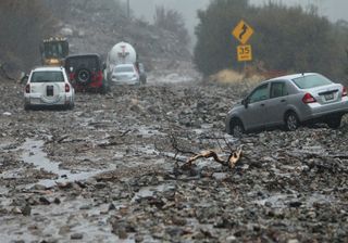 Califórnia: Depois do fogo vieram as inundações