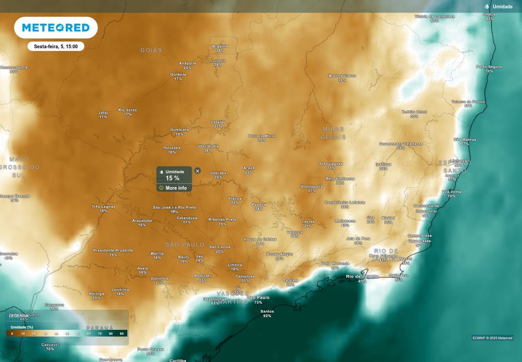 Previsão de umidade relativa do ar nesta sexta-feira (5), de acordo com o ECMWF.