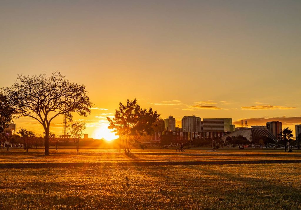 Brasília, na foto, é uma das regiões na mira das condições críticas.