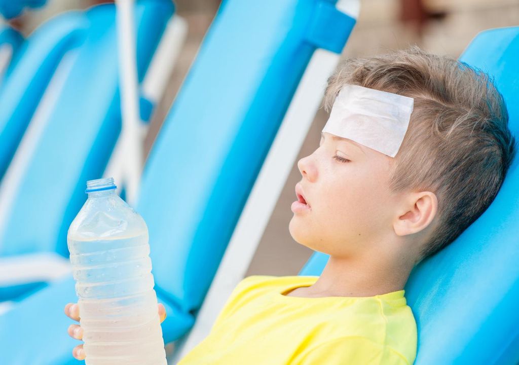 ola de calor; calor extremo; temperaturas; golpe de calor; salud; agua; hidratacion