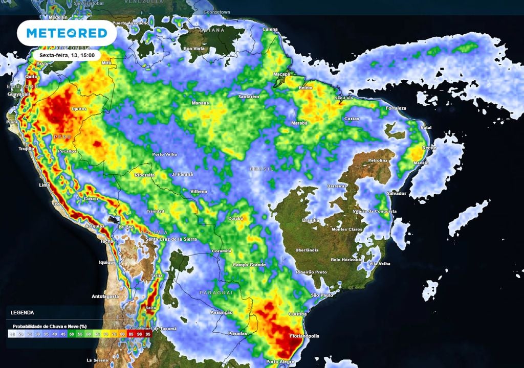 Previsão de probabilidade de chuva na sexta-feira durante a tarde ilustra regiões onde há maior e menor risco de chuvas ao longo do dia, um comportamento que se expandirá no feriado.