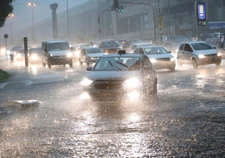 Temporais Rio de Janeiro e São Paulo Temporais Rio de Janeiro e São Paulo