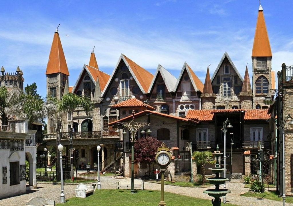 Campanópolis, una gran escapada cerca de Buenos Aires Campanópolis, una gran escapada cerca de Buenos Aires