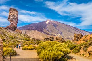 Canarie, attività 'anomala' del vulcano Teide: può entrare in eruzione?