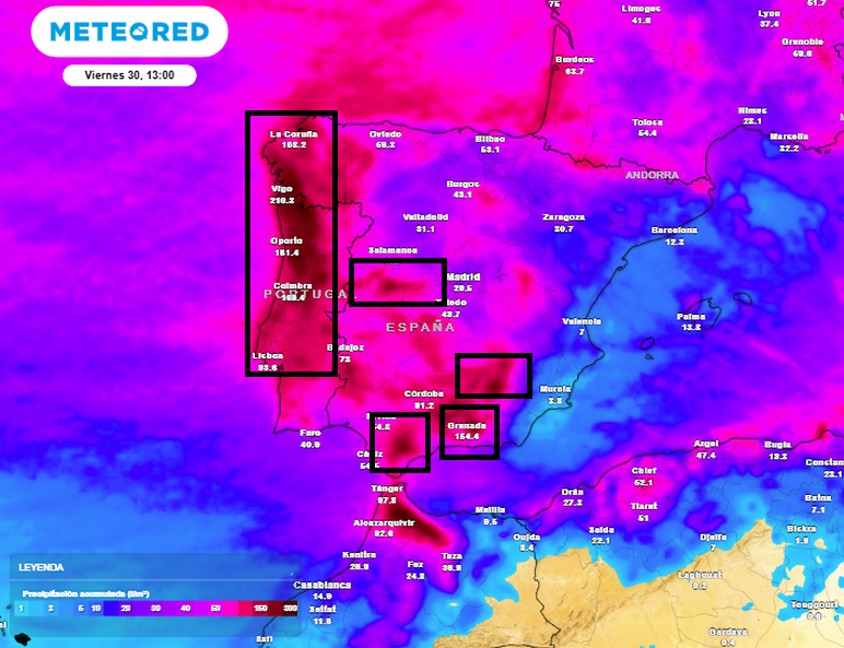 Acumulación prevista por el modelo ECMWF hasta el viernes 30 de enero de 2026 12 UTC, según escala de colores y zonas de especial interés por sus acumulados: fachada atlántica, sistema Central y tres zonas de Andalucía. Tiempo.com