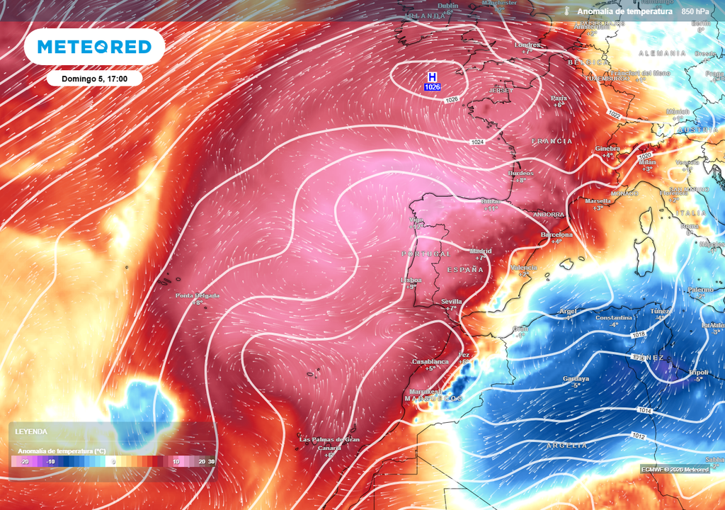Anomalía de temperatura en España y las islas Canarias Anomalías térmicas a 1500 m de altitud en la jornada del domingo. Situación de bloqueo atmosférico con un potente anticiclón cercano a la Península. El responsable del calor en Canarias será la entrada de vientos del este asociados a una irrupción cálida procedente del norte de África.