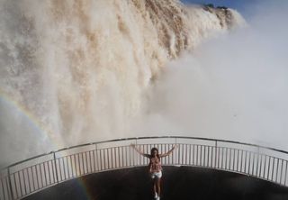 Cataratas do Iguaçu registram vazão 4 vezes maior devido às chuvas que caíram na região; veja vídeos