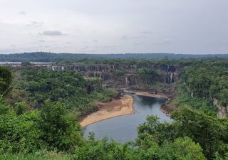 Cataratas do Iguaçu registram menor fluxo devido à seca