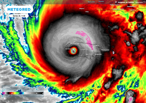 Catastrófico huracán Melissa toca tierra en Jamaica, generando inundaciones extremas y un panorama desolador