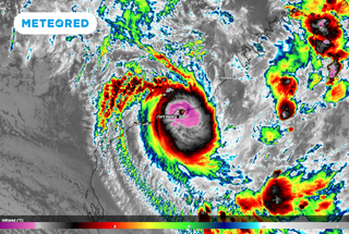Category 5 Cyclone Isla hits Australia as strongest storm in 12 years