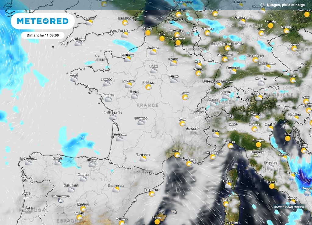 Des nuages bas typiques de la saison automnale seront souvent observés.