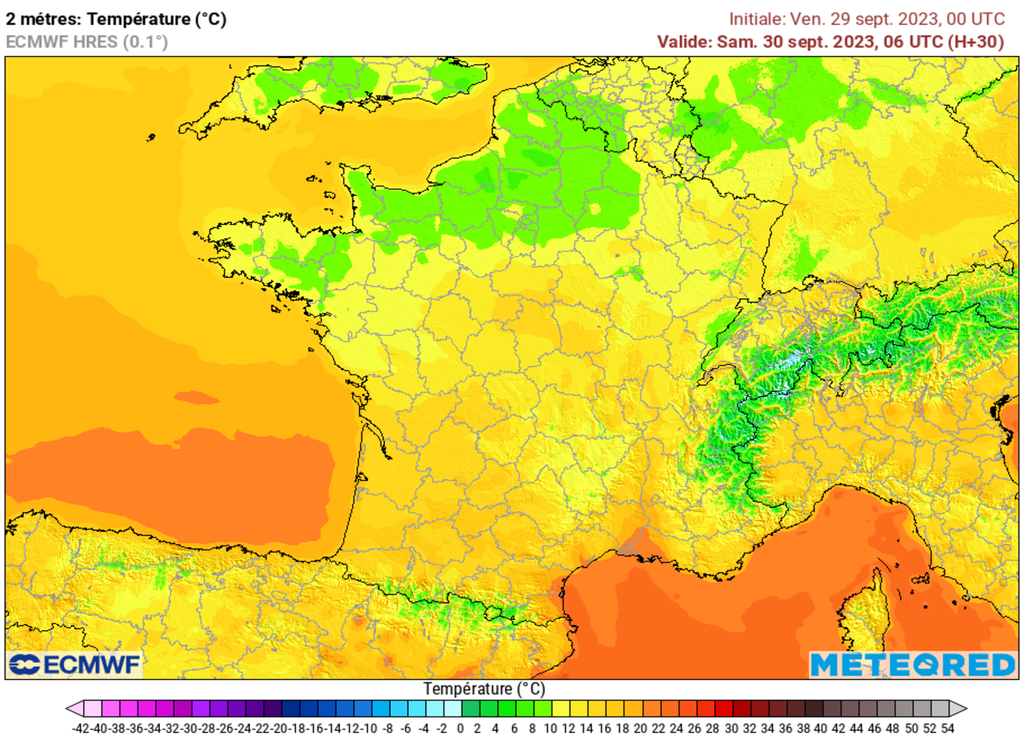 Ressenti automnal pour la matinée de samedi, du moins sur un large quart Nord-Ouest. Les minimales s'abaisseront sous les 10°C.