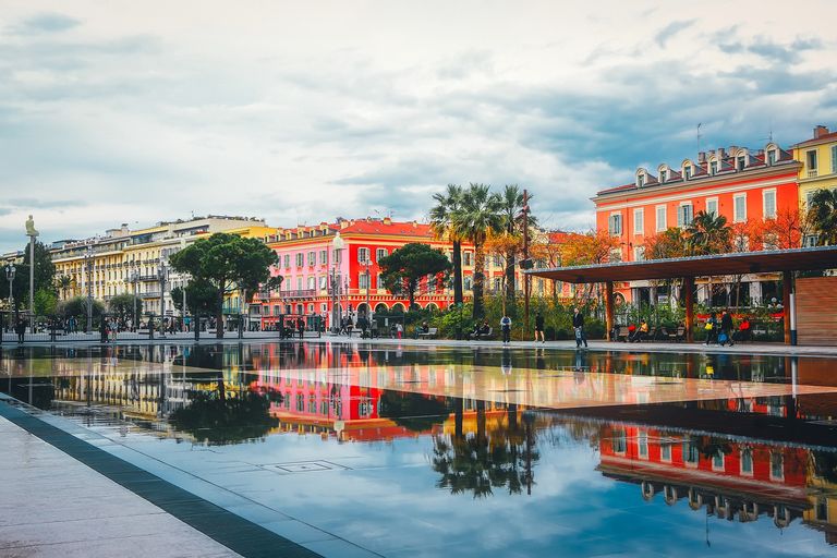 Le soleil sera plus généreux dans le sud-est dimanche, notamment ici à Nice. Le soleil sera plus généreux dans le sud-est dimanche, notamment ici à Nice.
