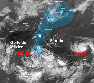 El Centro Nacional de Huracanes predice que el huracán Idalia se formará e impactará en Florida