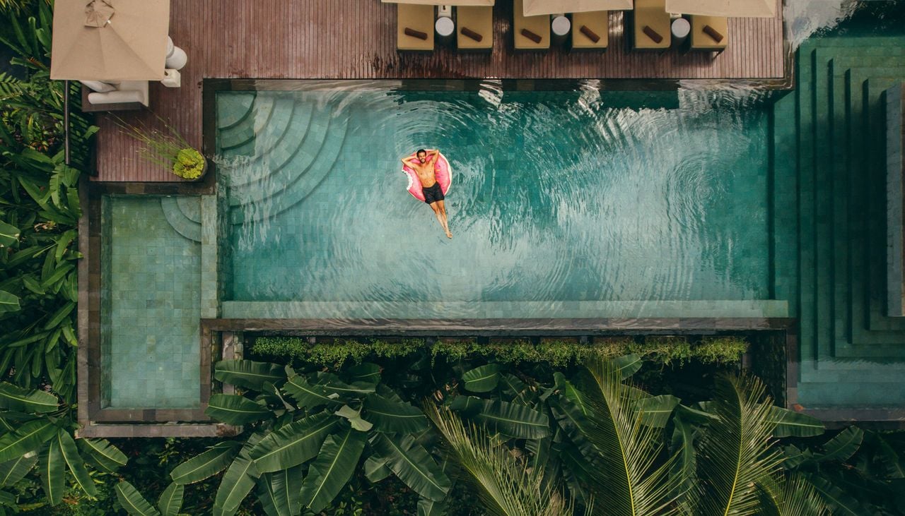 Piscinas de borde infinito, vistas a paisajes magníficos... ¡estos hoteles son increíbles!