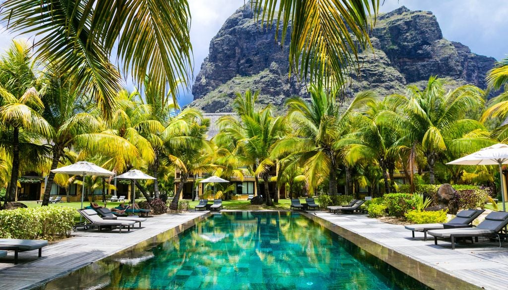 Une piscine d'un hôtel de l'île Maurice…