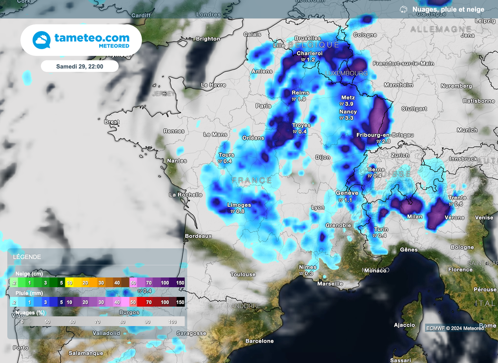 Bien que la première zone orageuse s'évacuera hors de nos frontières en milieu de nuit, les pluies et orages pourront encore se présenter à l'arrière.
