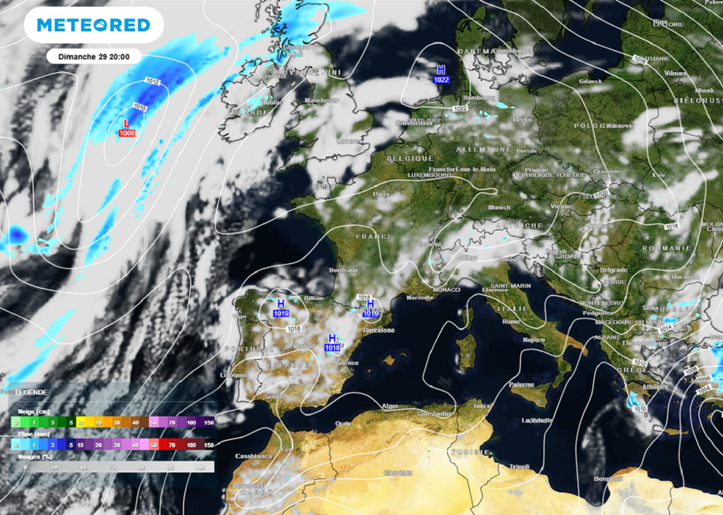 Un véritable dôme anticyclonique va se mettre en place à partir de ce week-end sur l'Europe de l'ouest. Un véritable dôme anticyclonique va se mettre en place à partir de ce week-end sur l'Europe de l'ouest.
