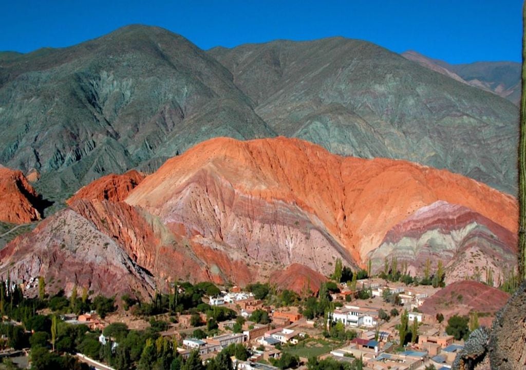 Con sol o lluvias, los paisajes jujeños nunca dejan de maravillar... aunque con tiempo lluvioso -como el de este fin de semana- hay que extremar las precauciones en ruta.