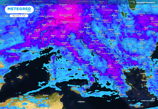 Domani ci saranno forti temporali che lasceranno piogge e grandinate in queste regioni dell'Italia