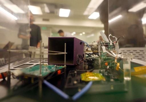 Chile env&iacute;a microorganismos al espacio para entender c&oacute;mo sobrevivir fuera de la Tierra