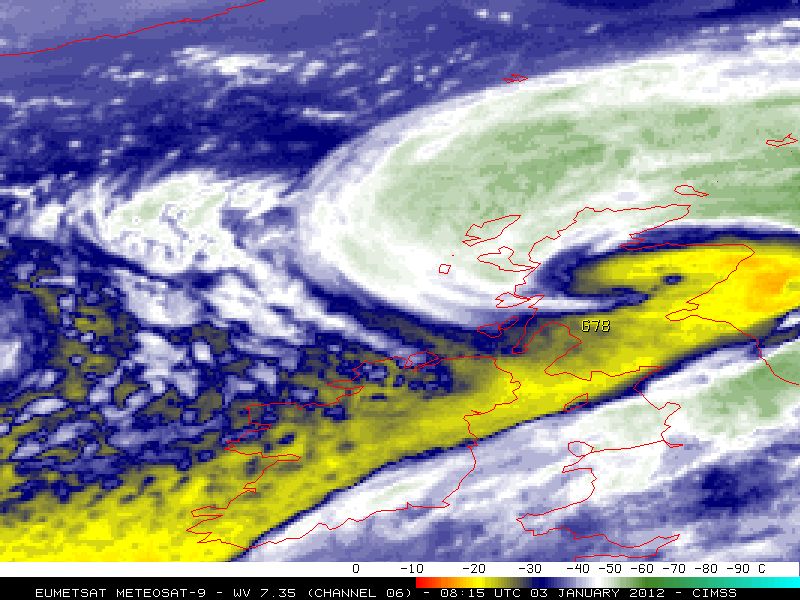 Estructura nubosa de una borrasca con un la presencia de chorros en aguijón. Fuente: CIMSS Blog