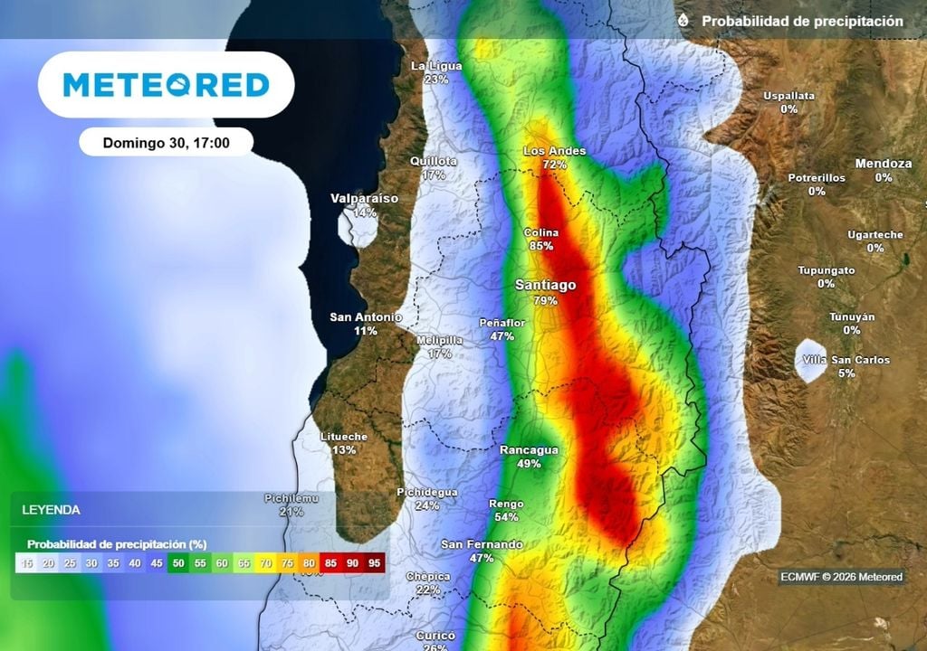 Si bien Santiago presentará acumualdos de lluvia bajos el domingo, la probabilidad de ocurrencia es alta y se acerca al 80 %.