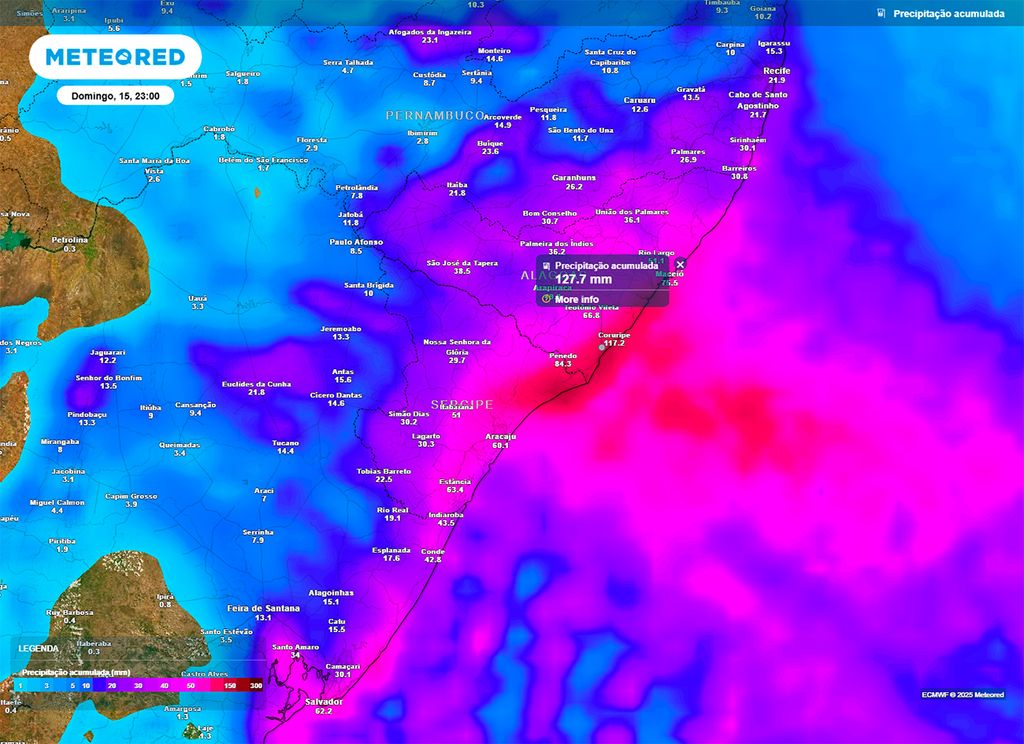 Mapa de precipitação acumulada entre sexta-feira (13) e domingo (15). Mapa de precipitação acumulada entre sexta-feira (13) e domingo (15).