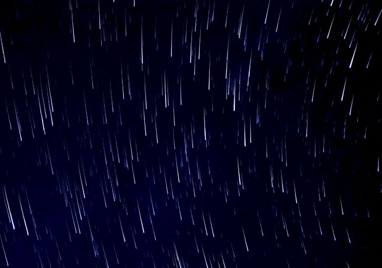 Chuva de estrelas Perseidas ilumina os céus noturnos de agosto Chuva de estrelas Perseidas ilumina os céus noturnos de agosto