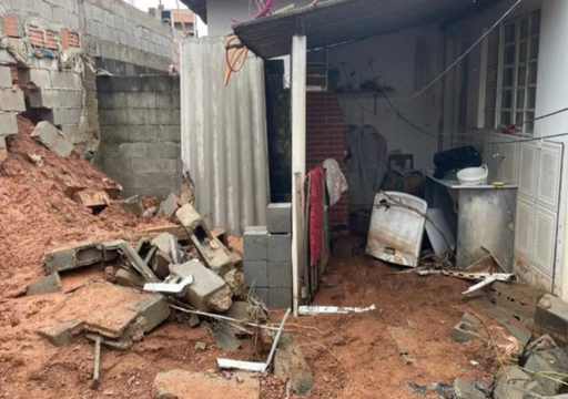 Chuva intensa derruba muro em Areado e ventos de 87 km/h atingem a capital mineira; veja imagens