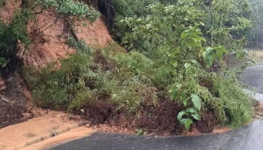 Temporal provocou deslizamento em ruas de Jaraguá do Sul. Foto: Divulgação/ Prefeitura de Jaraguá do Sul/ ND Mais