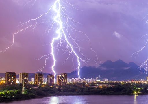 Chuva quebra o per&iacute;odo seco e atinge as 5 regi&otilde;es do Brasil; veja