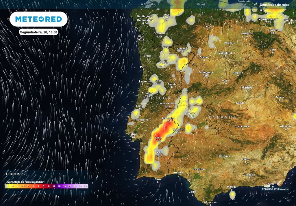 Projeção atual do ECMWF para as 16:00 de segunda-feira (28) quanto à possível localização das descargas elétricas atmosféricas.
