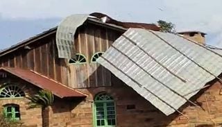 Chuvas acima de 100 mm e ventania causam preju&iacute;zos no Sul e Nordeste