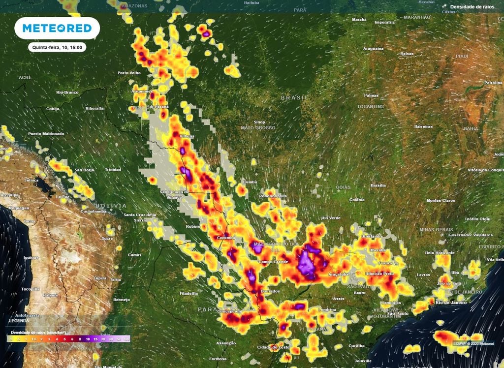 Mapa de densidade de raios. Densidade de raios mostra áreas com maiores possibilidades de tempestades nesta quinta-feira (10).